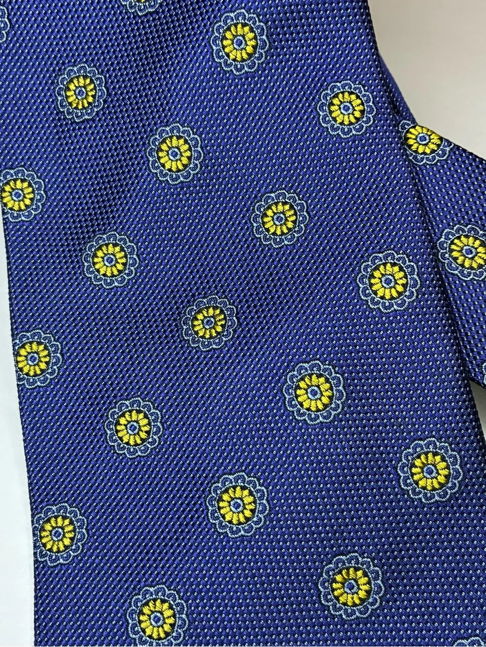 Brooks Brothers Makers Merchants Silk Tie Purple Yellow Geometric Medallion 3.5”
